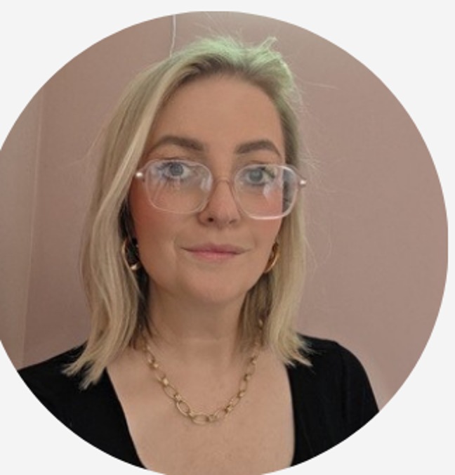 Portrait of children's author and illustrator Hannah Welch